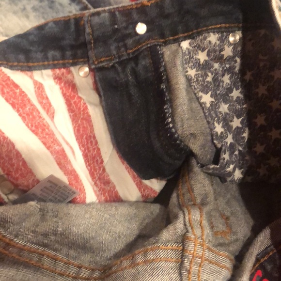 Red Camel sz 29 Distressed Shorts - Picture 7 of 7